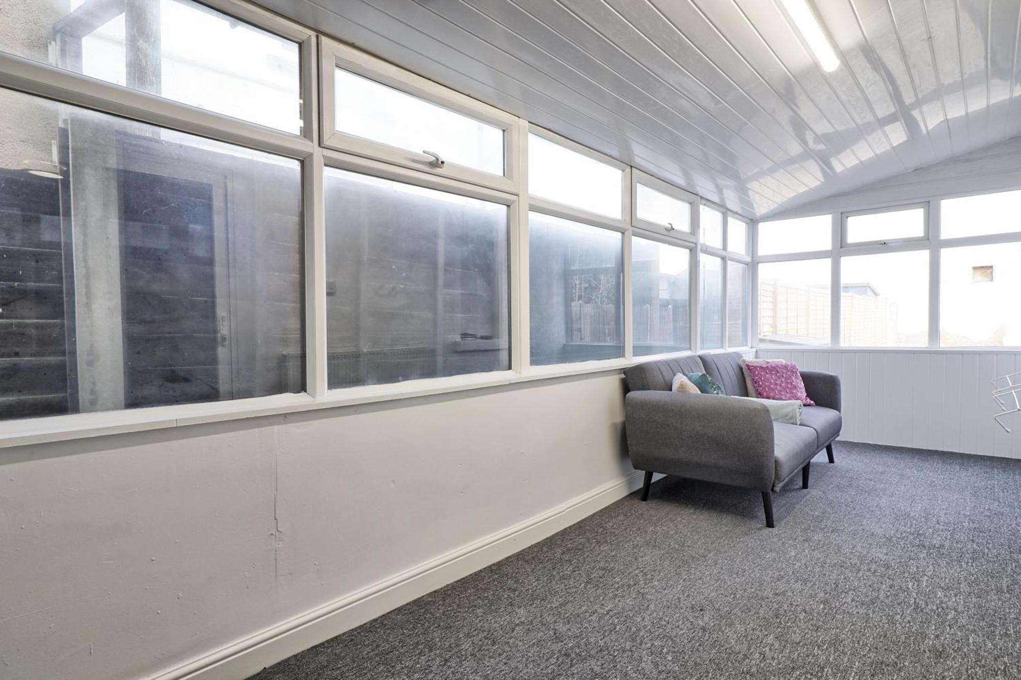 Beautiful Spacious Four Bedroom House With Parking For 2 Cars, 5 Minute Walk To Southend Station Εξωτερικό φωτογραφία